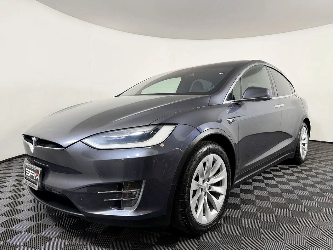 Suv in Lynnwood, WA, United States 3 - 18355987