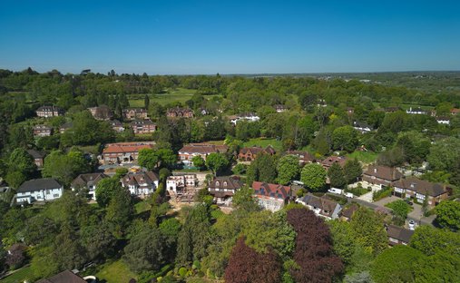 Haus in Ducks Hill, Hillingdon, England 1