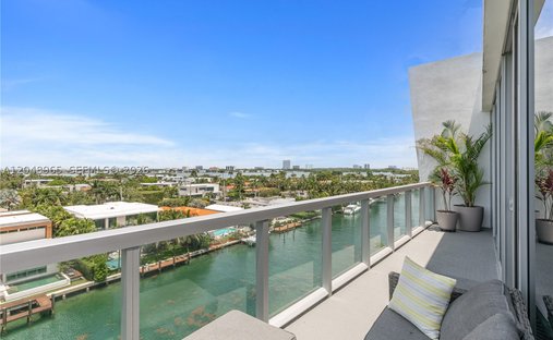 Condo in Bal Harbour, Florida, United States 1