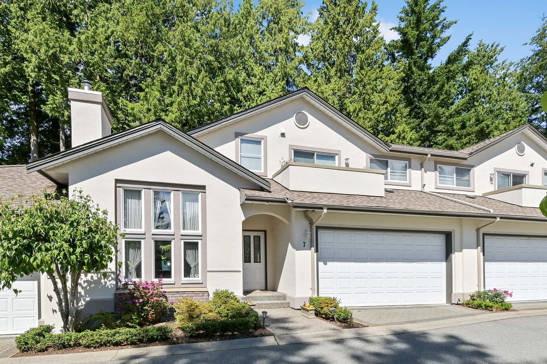 Townhouse in Surrey, British Columbia, Canada 2 - 18359060