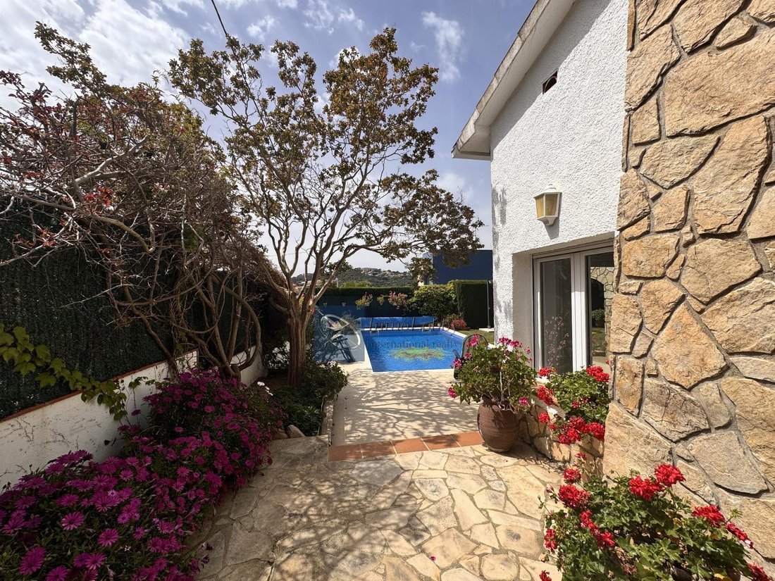 House in s'Agaro, Platja d'Aro, Catalonia 4 - 18351664