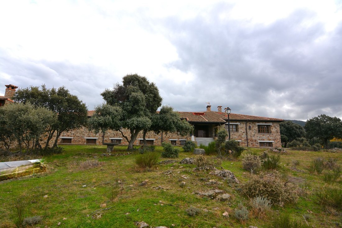 Finca in Segovia, Castile and Leon, Spain 2 - 18357539