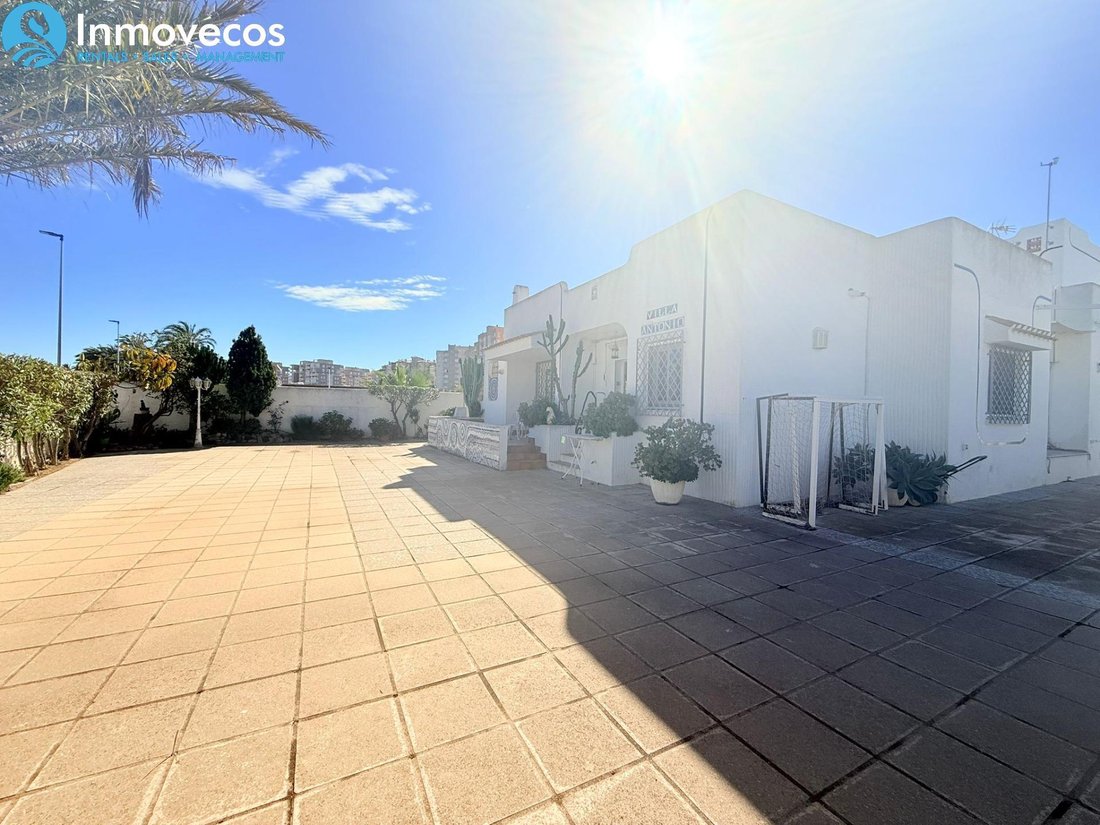 Villa in Spain 4 - 18358646