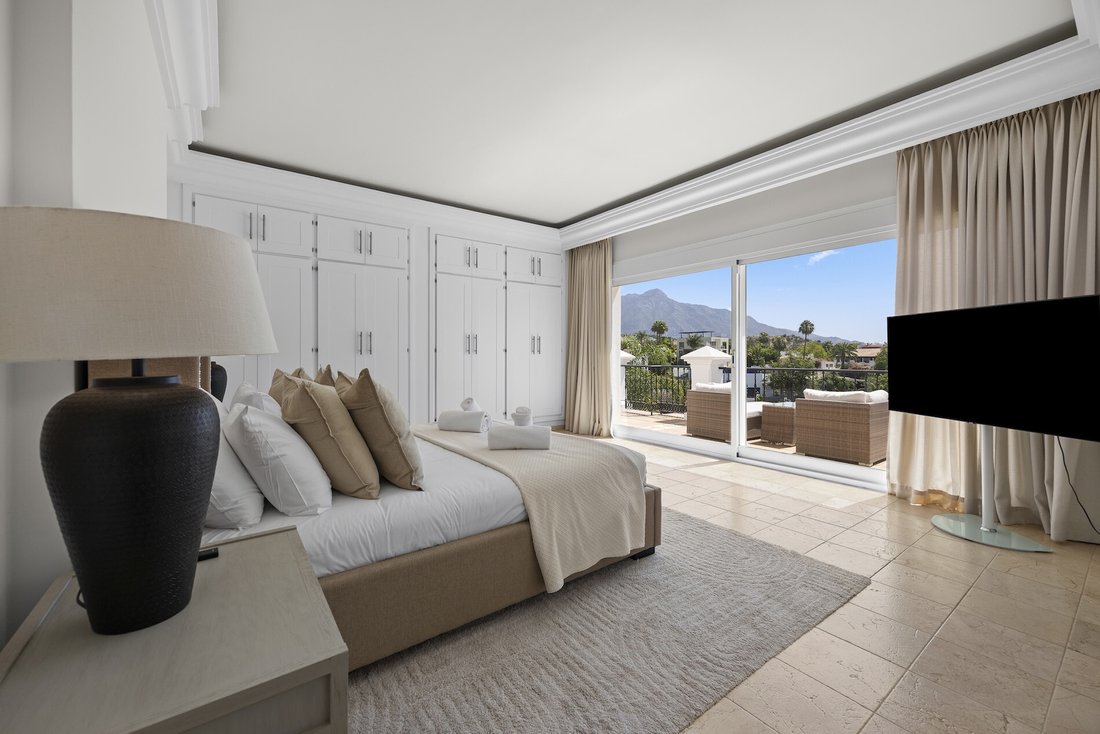 Villa in La Quinta, Benahavis, Andalusia 5 - 18358056