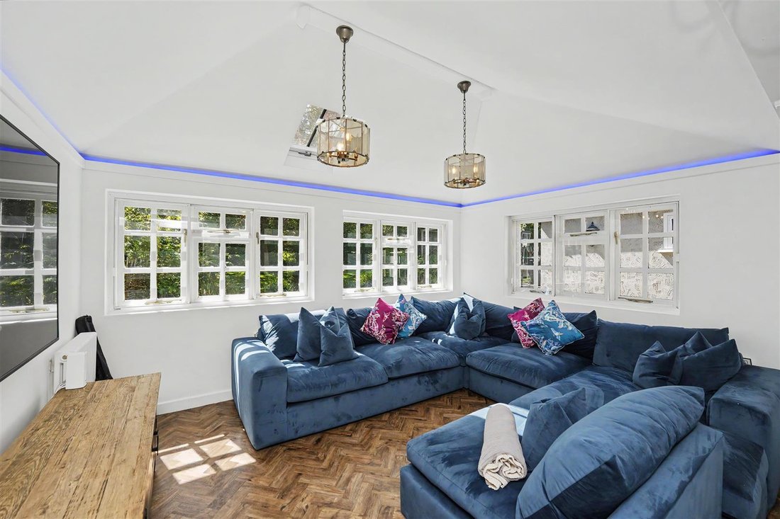 House in Great Sampford, England 5 - 18356961