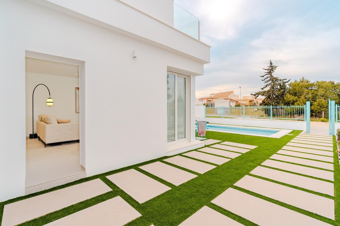 Villa in Los Alcazares, Región de Murcia, Spain 3 - 18357880
