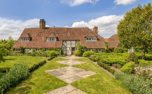 Farm Ranch in Alfold, England 1