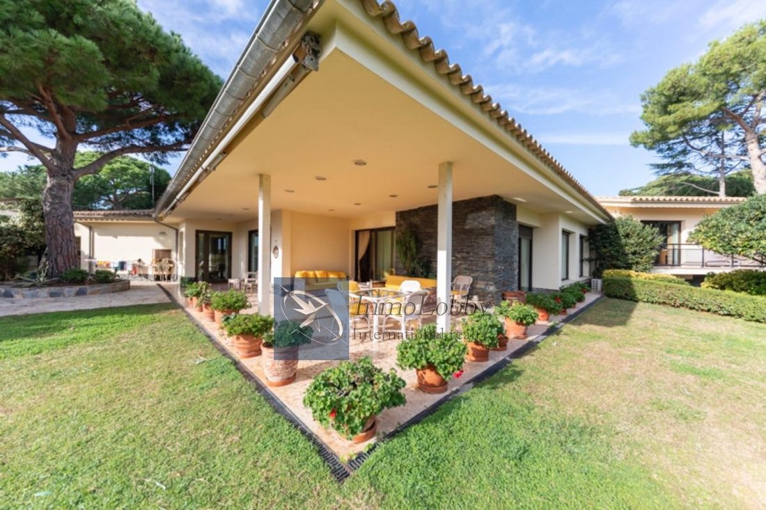 Villa in s'Agaro, Platja d'Aro, Catalonia 4 - 18351293