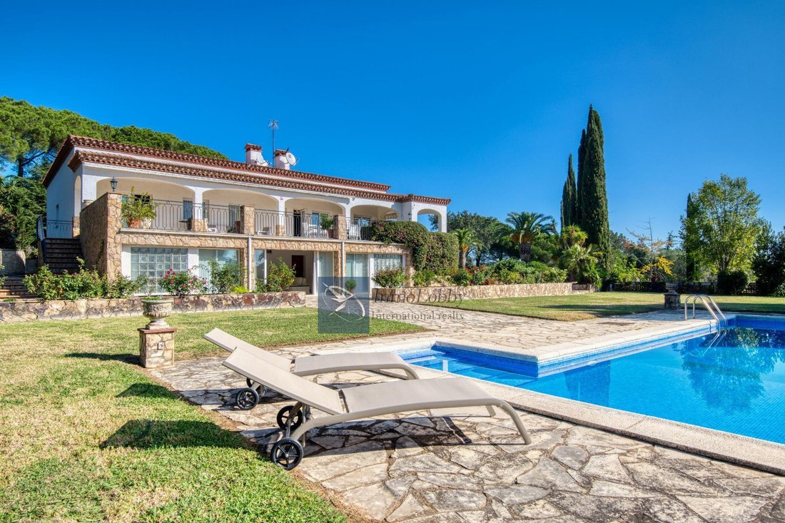 Villa in Sant Feliu de Guixols, Catalonia, Spain 2 - 18351435