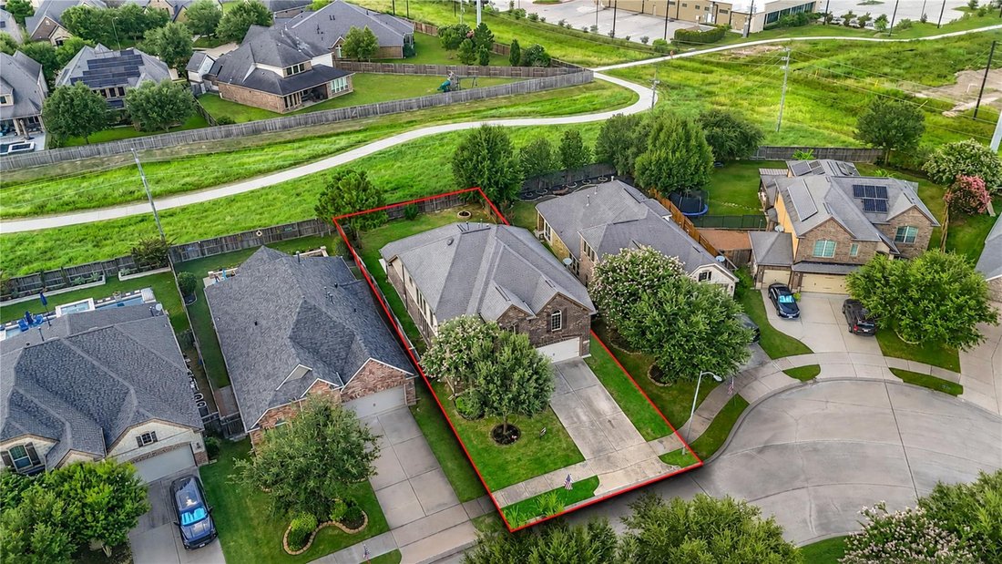 House in Fulshear, Texas, United States 3 - 18357653