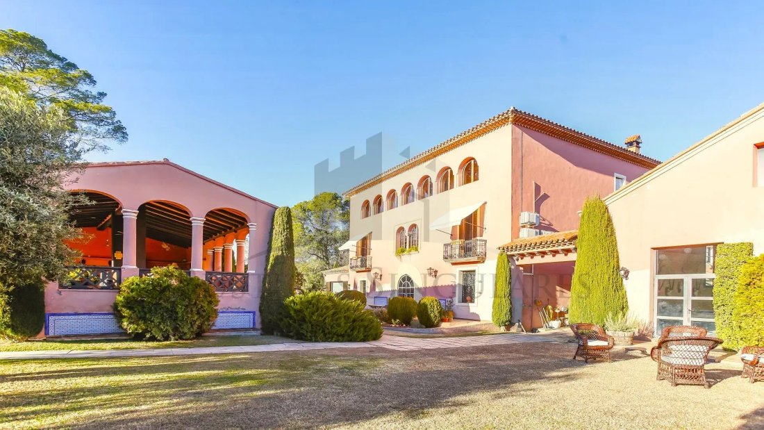 Finca in Sant Sadurni d'Anoia, Catalonia, Spain 1 - 18358557