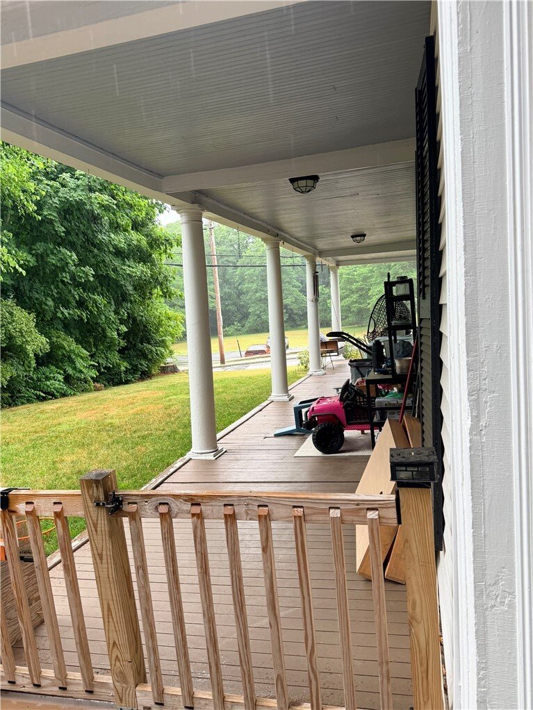 Burrillville, Rhode Island, United States 5 - 18357528