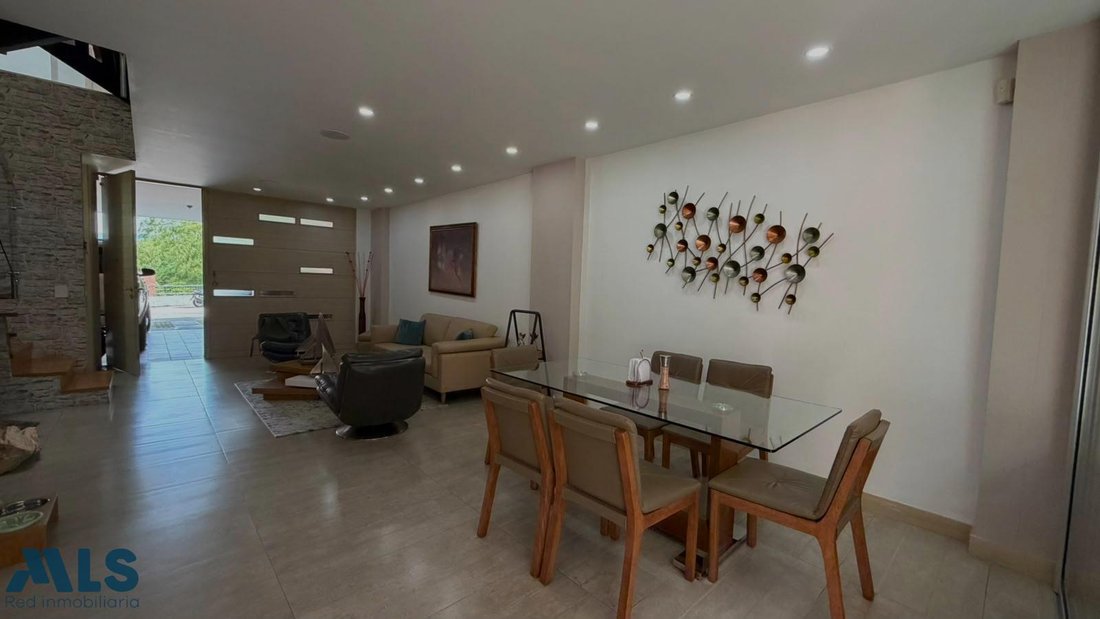 House in Envigado, Antioquia, Colombia 3 - 18359372