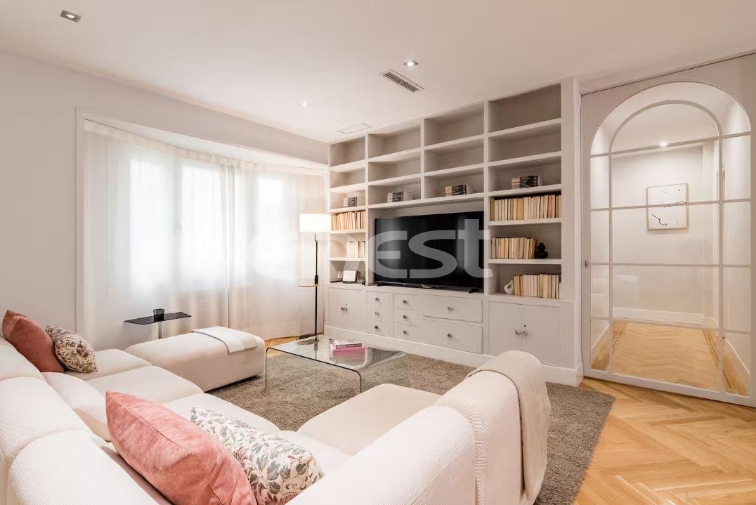 Apartment in Moncloa-Aravaca, Madrid, Spain 4 - 18358325