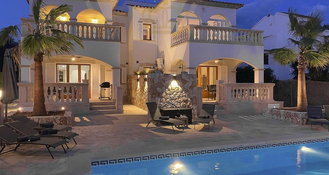Villa in Balearic Islands, Spain 1 - 18356888