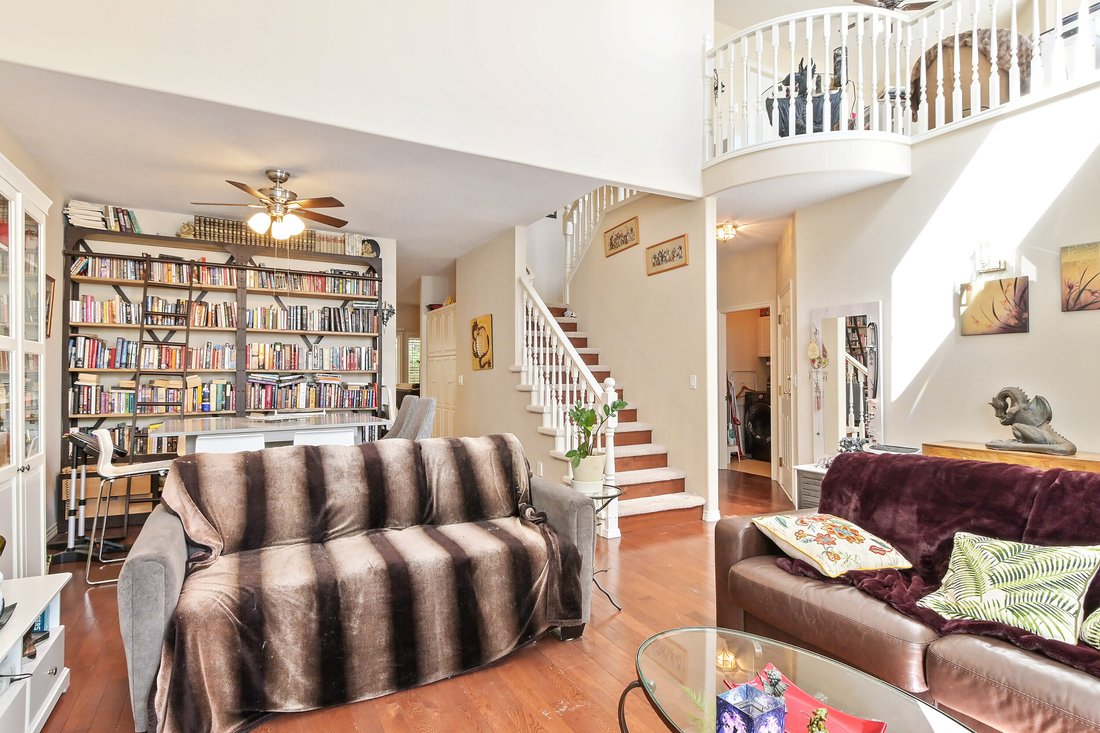 Townhouse in Surrey, British Columbia, Canada 5 - 18359060