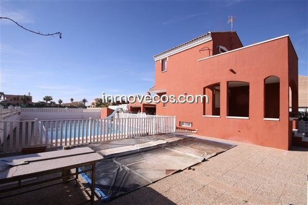 Villa in La Manga del Mar Menor, San Javier, Región de Murcia 2 - 18357056