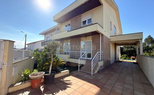 Villa in Senhora da Hora, Porto District, Portugal 1