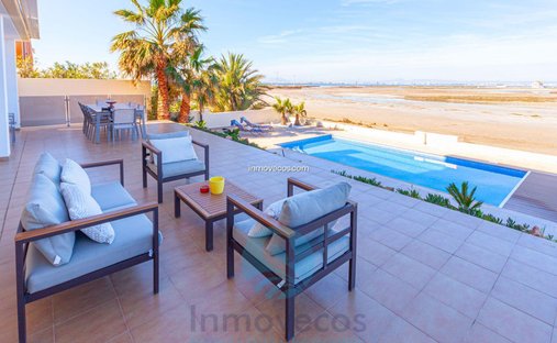 Villa in La Manga del Mar Menor, San Javier, Región de Murcia 1
