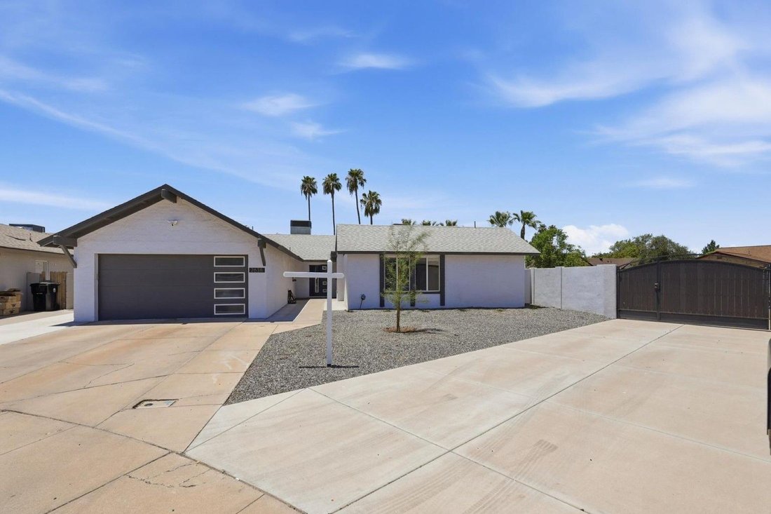 Mesa, Arizona, United States 2 - 18359587