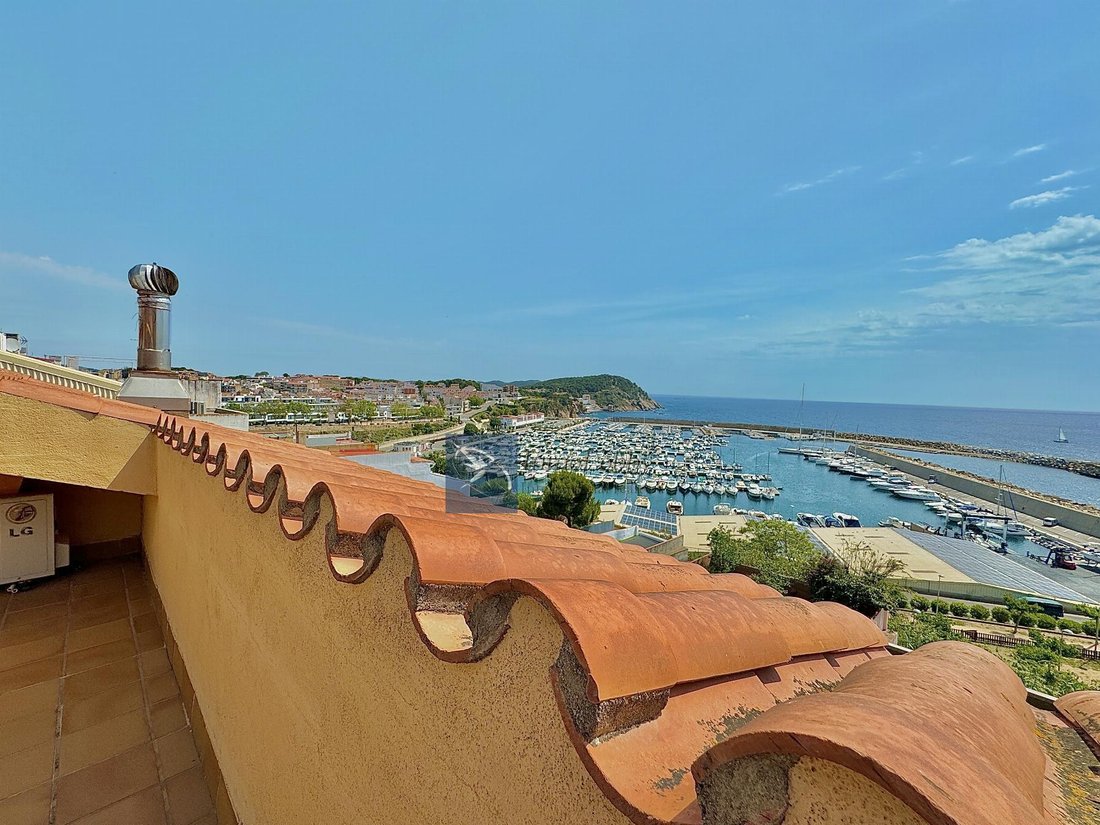 Penthouse in Palamos, Catalonia, Spain 3 - 18351824
