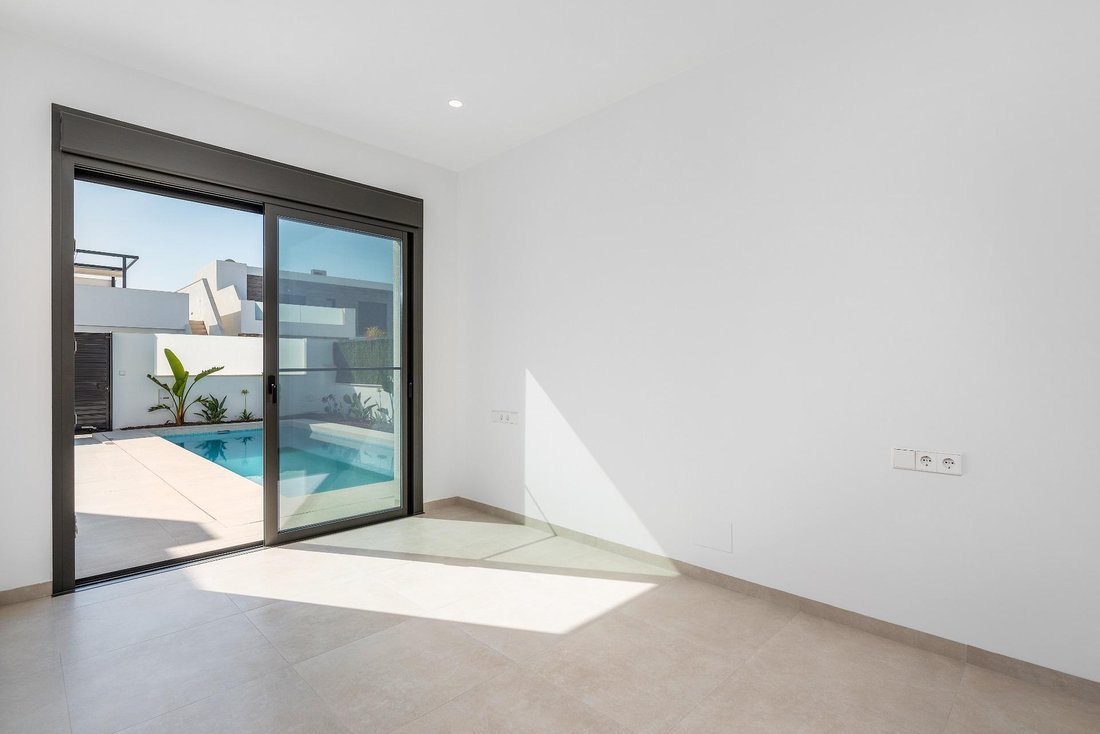 Villa in San Javier (Neighbourhood), San Javier, Región de Murcia 2 - 18358742