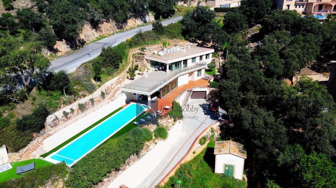 Villa in Platja d'Aro, Catalonia, Spain 4 - 18351524