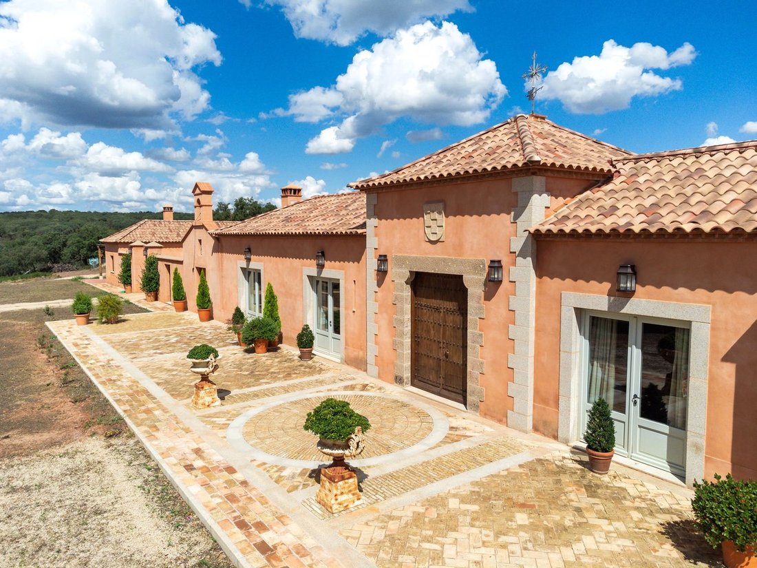 Finca in Cáceres, Extremadura, Spain 3 - 18357426