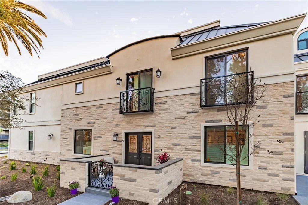 Townhouse in Altadena, California, United States 3 - 18357008