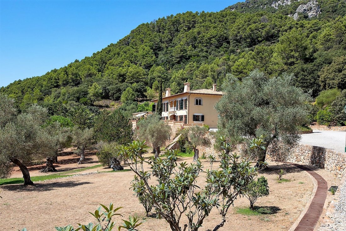Finca in Bunyola, Balearic Islands, Spain 2 - 18357356