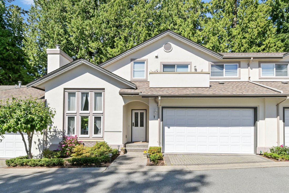Townhouse in Surrey, British Columbia, Canada 1 - 18359060