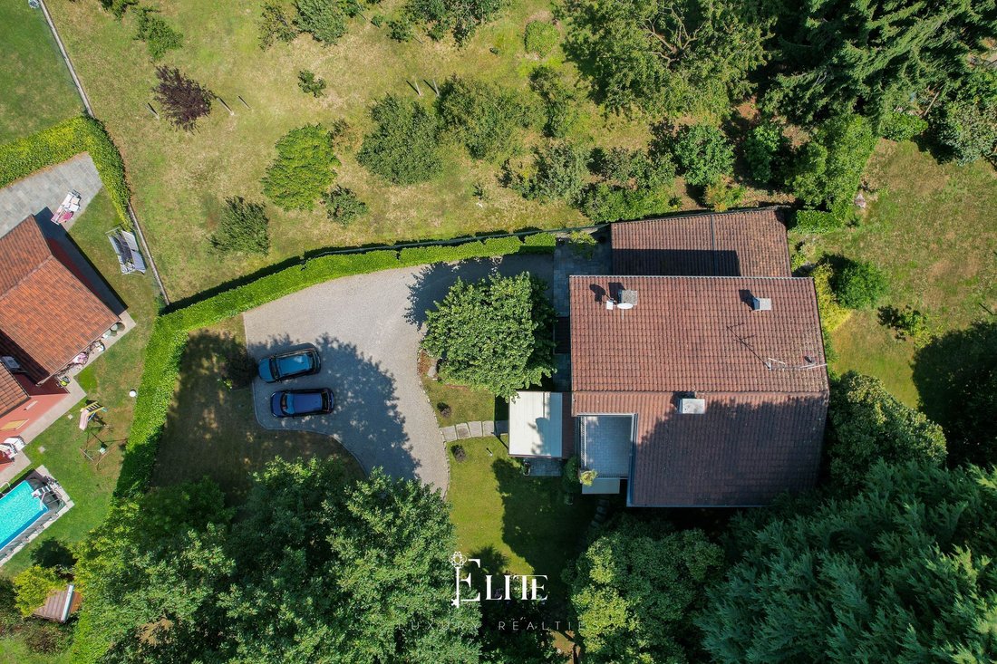 Villa in Besozzo, Lombardy, Italy 4 - 18359670