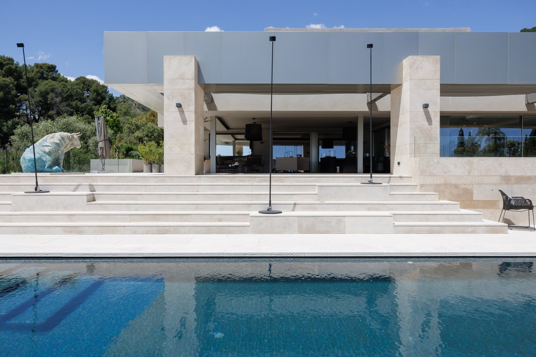 Villa in Marbella, Andalusia, Spain 1 - 15489266