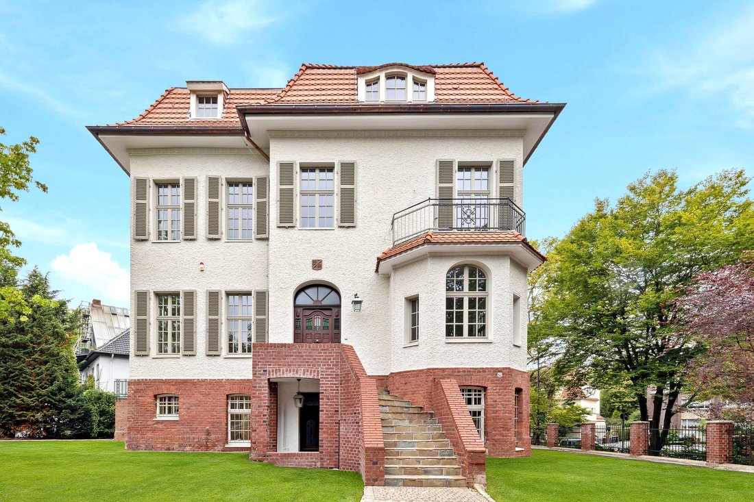Villa in Cologne, North Rhine-Westphalia, Germany 1 - 18358105