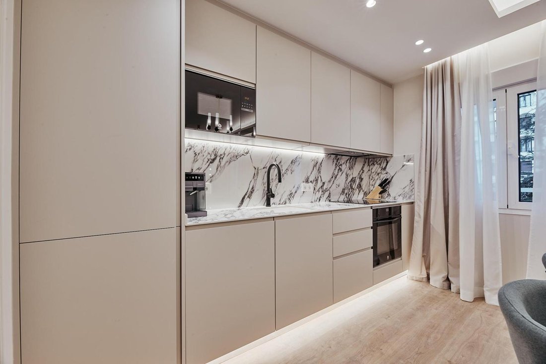 Apartment in Retiro, Madrid, Spain 5 - 18357966
