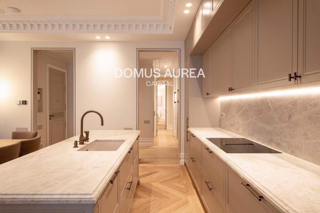 Apartment in Barrio Salamanca, Madrid, Spain 4 - 18358590