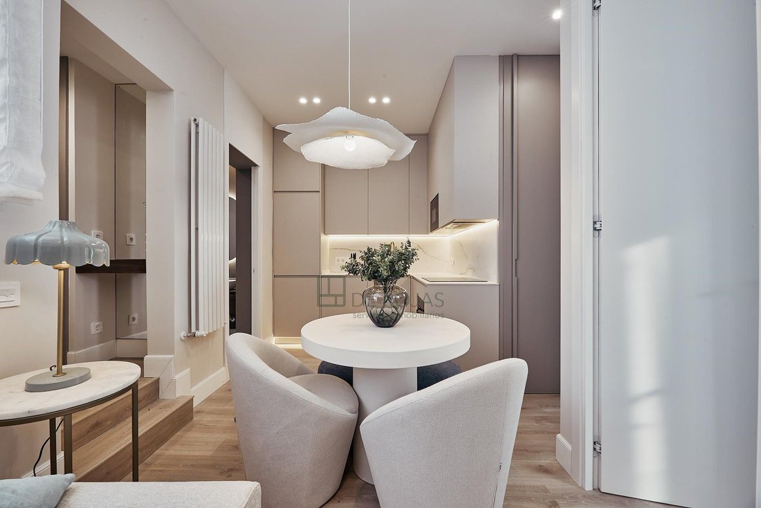 Apartment in Barrio Salamanca, Madrid, Spain 5 - 18359738