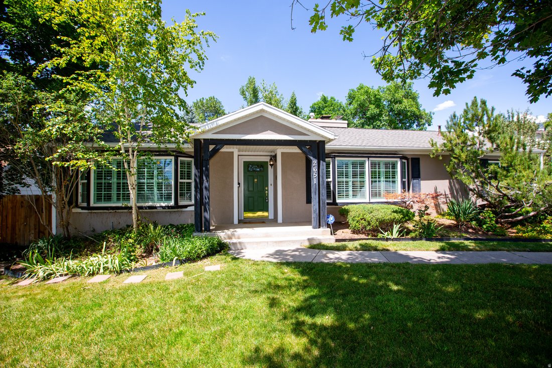 House in Holladay, Utah, United States 2 - 18356801