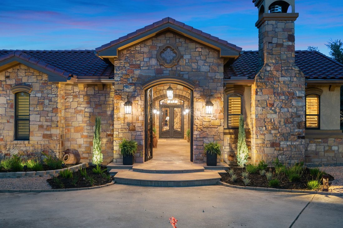 House in Marble Falls, Texas, United States 3 - 18358027