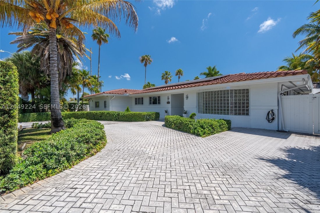 House in North Miami Beach, Florida, United States 3 - 18356822