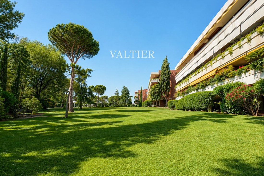 Apartment in Pozuelo de Alarcon, Comunidad de Madrid, Spain 2 - 18359680
