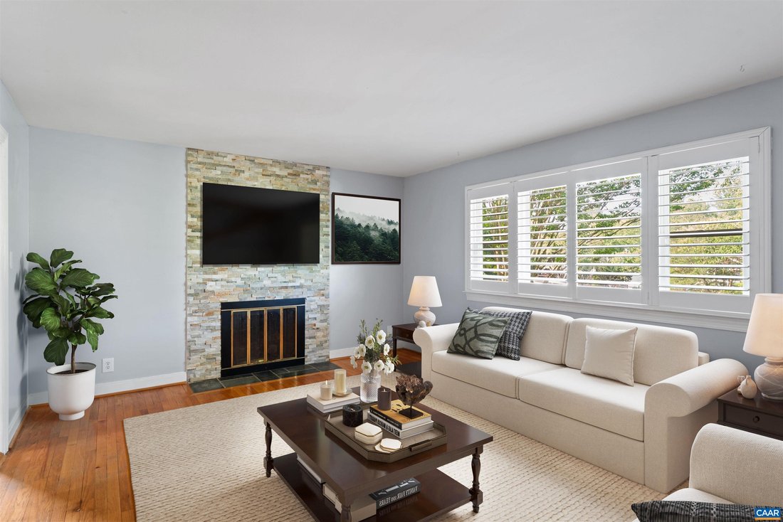 House in Charlottesville, Virginia, United States 4 - 18356796