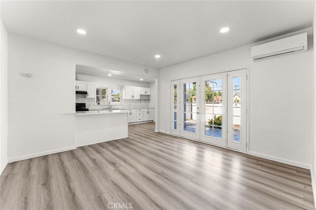 House in Pomona, California, United States 3 - 17983137