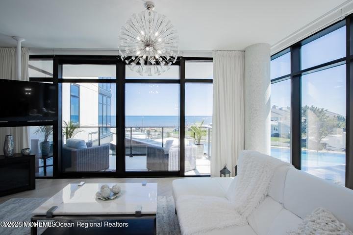 Condo in Long Branch, New Jersey, United States 2 - 18357735
