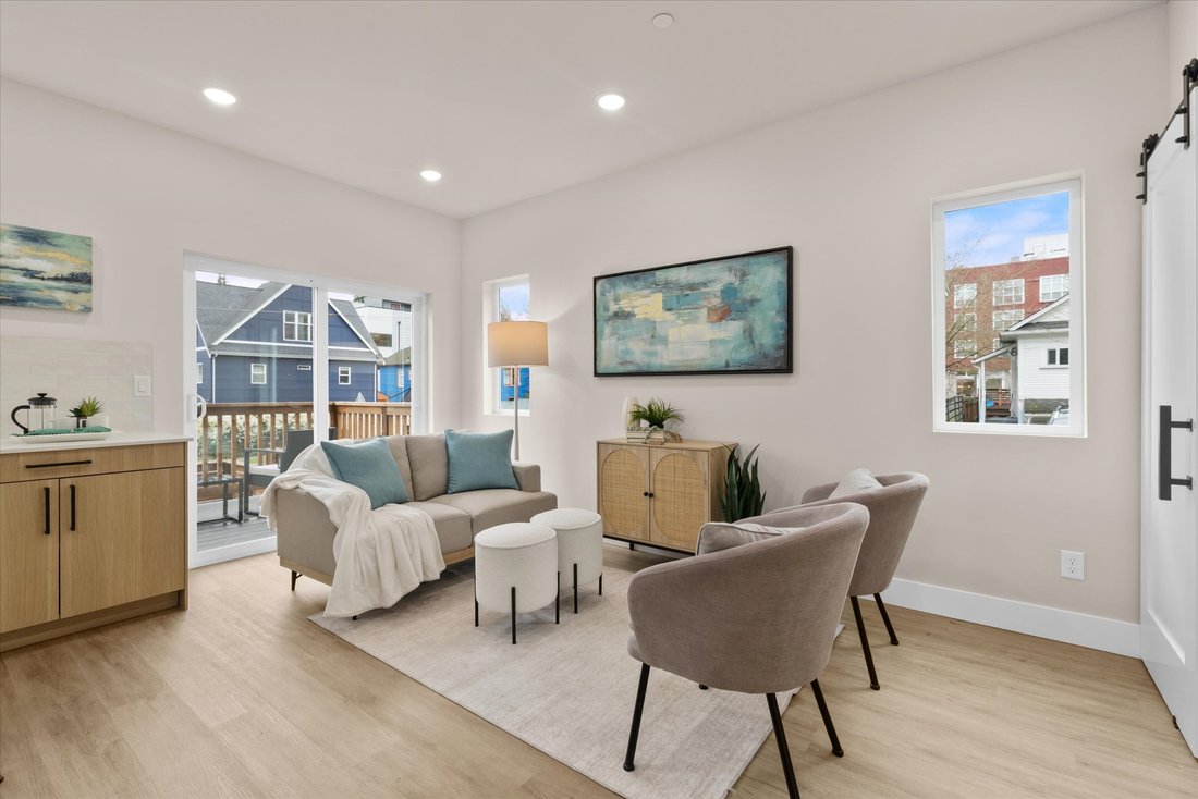 Condo in Seattle, Washington, United States 5 - 18359145