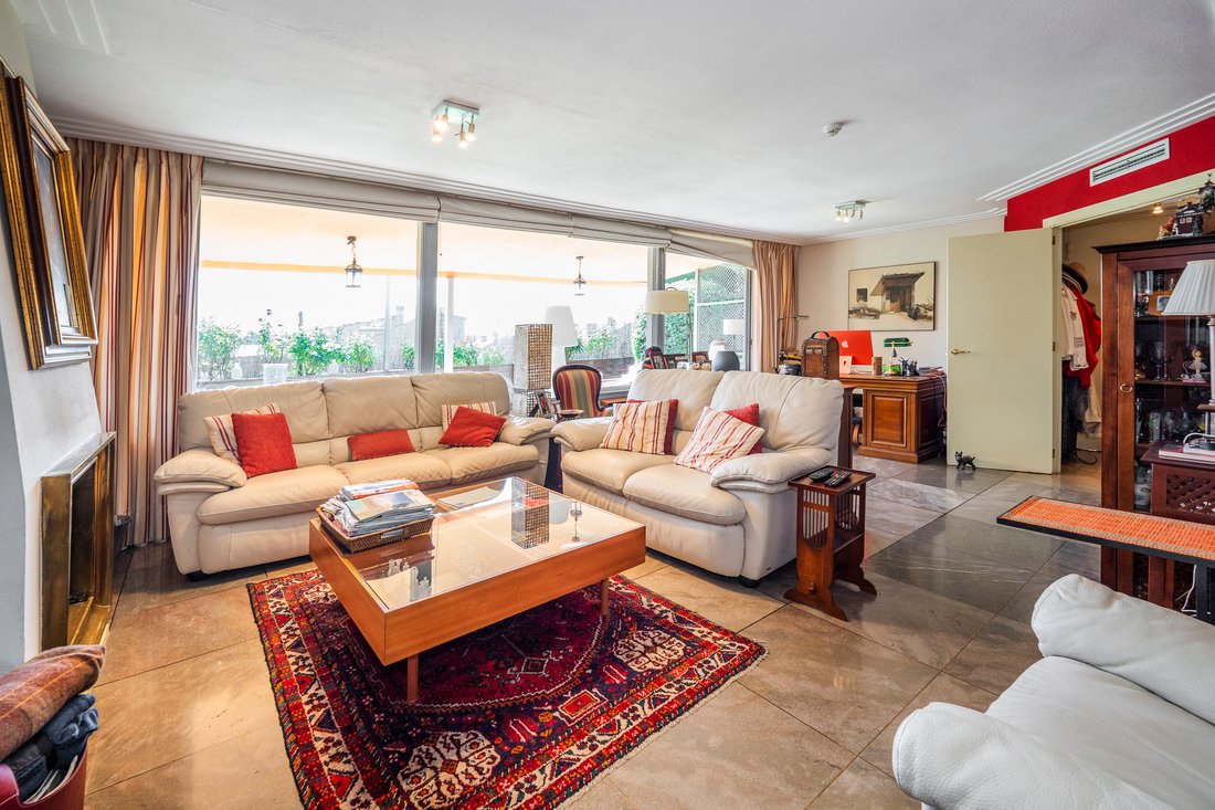 Chalet in La Moraleja, Alcobendas, Comunidad de Madrid 2 - 18357084