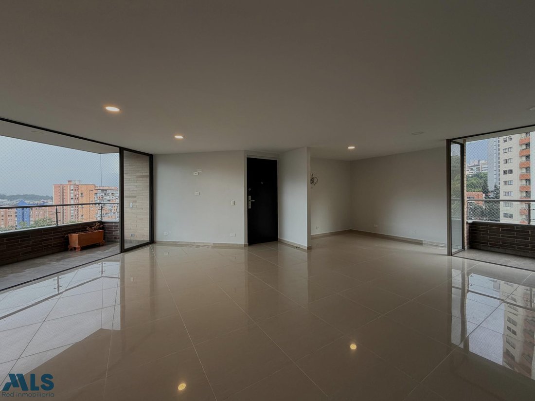 Apartment in Envigado, Antioquia, Colombia 1 - 18359484