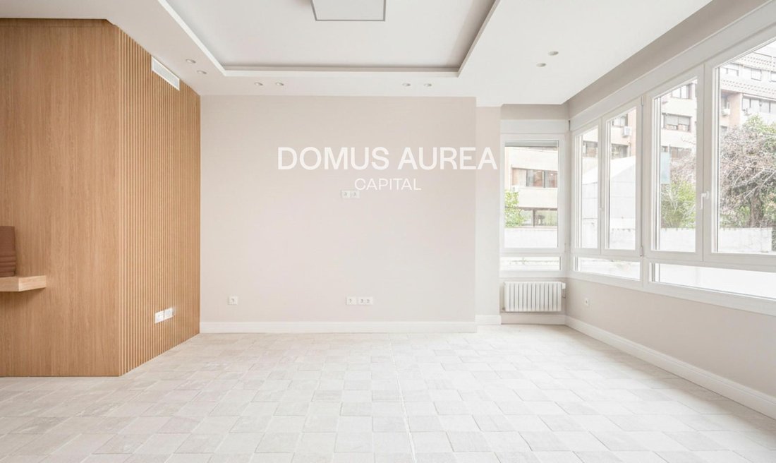 Apartment in Chamberi, Madrid, Spain 5 - 18358237