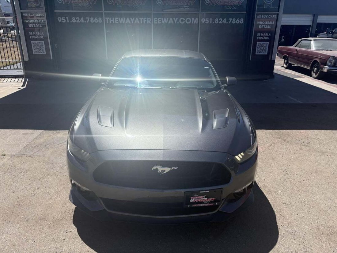 Coupe in Corona, CA, United States 2 - 18359717