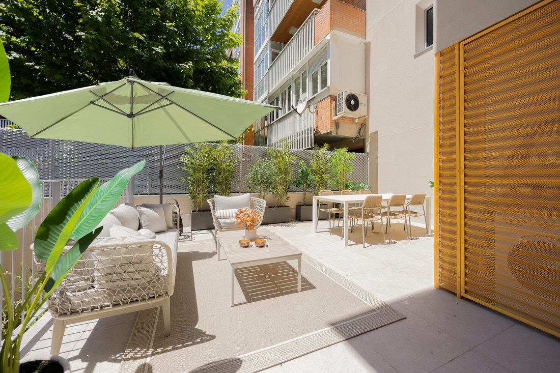 Apartment in Ciudad Lineal, Madrid, Spain 1 - 18357175